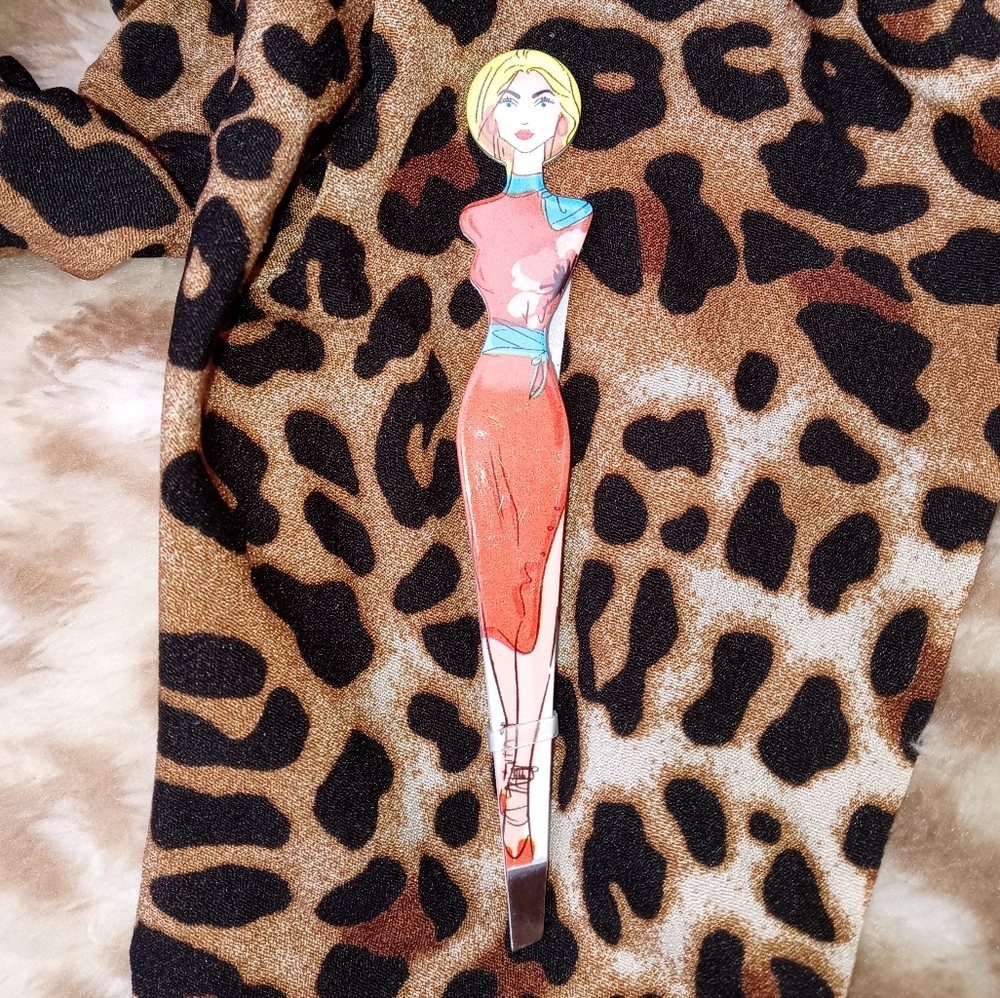 Tweezer Sister